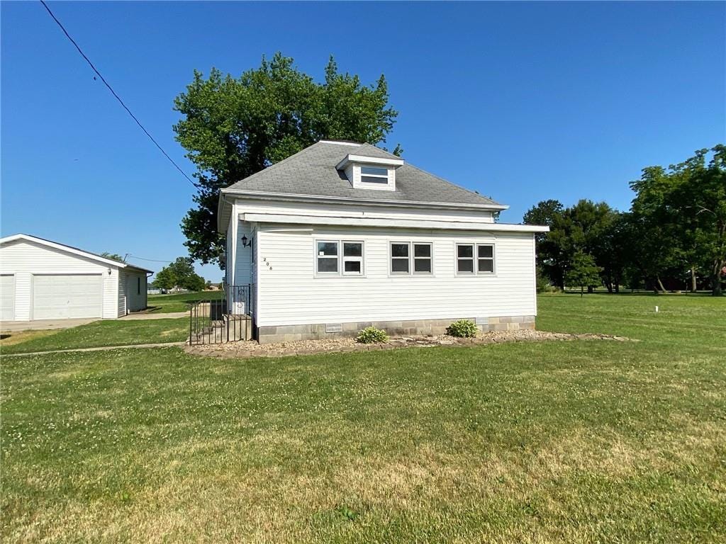 206 S West Street, Shumway, IL 62461