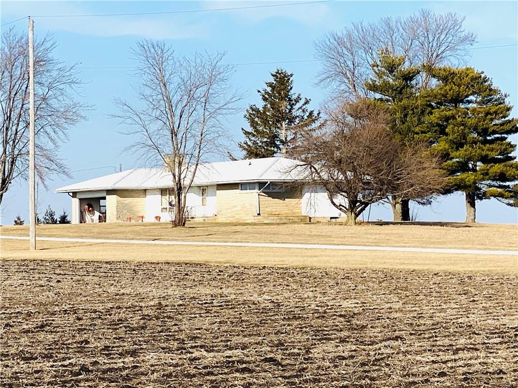 10225 E 4200 North Road, Hoopeston, IL 60942