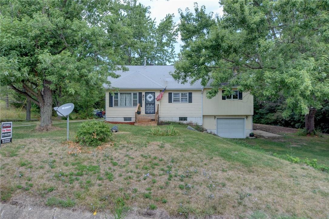 Sold 1136 W Mound Road, Decatur, IL 62526 4 Beds / 1 Full Bath / 1