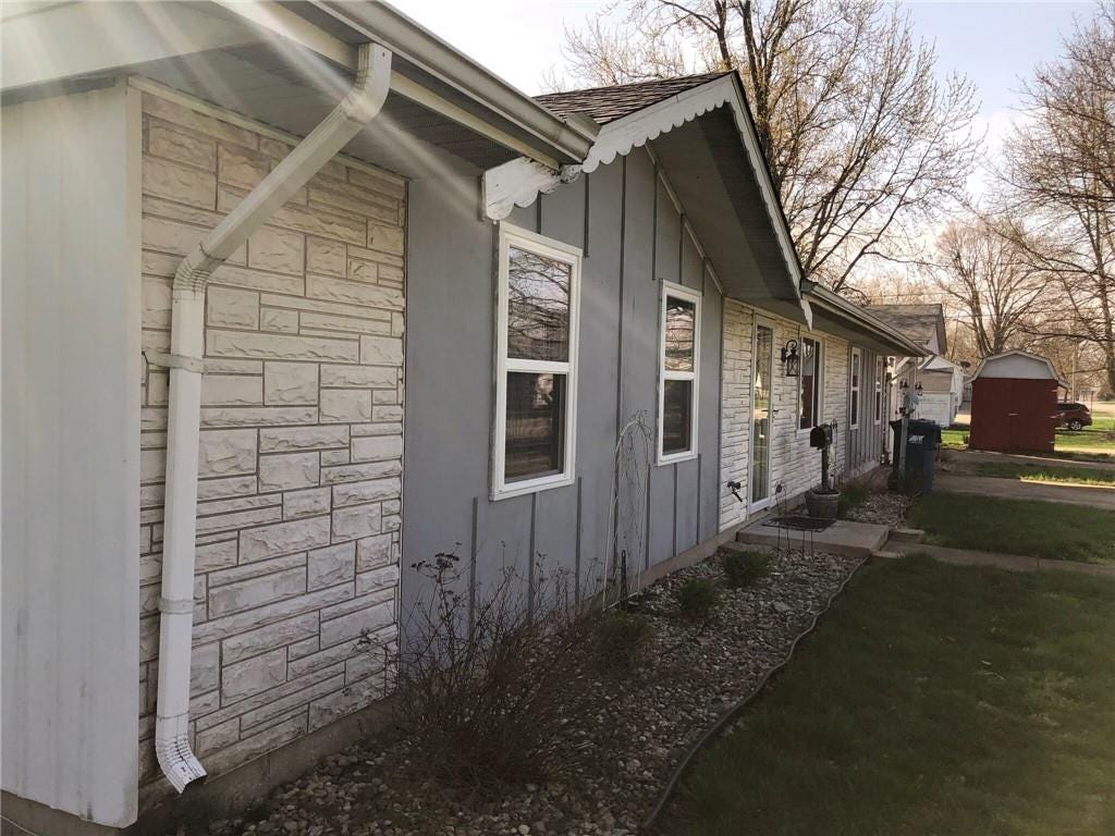 602 S Seventh Street, Hoopeston, IL 60942