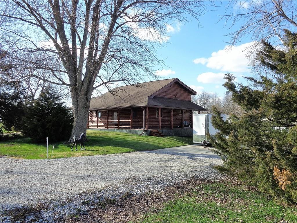 1955 E 2700 N Road, Blue Mound, IL 62513