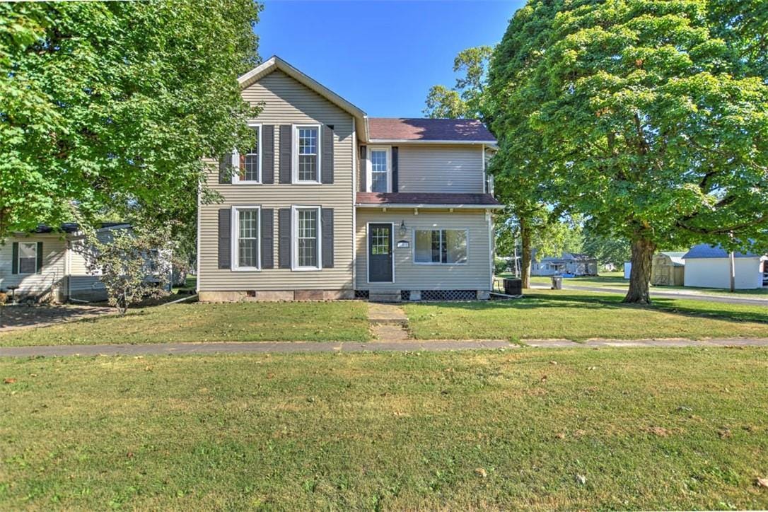 Sold 202 W Durfee Street, Cerro Gordo, IL 61818 4 Beds / 2 Full