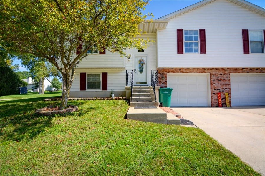 Residential Listings from Vieweg Real Estate in Decatur, Illinois