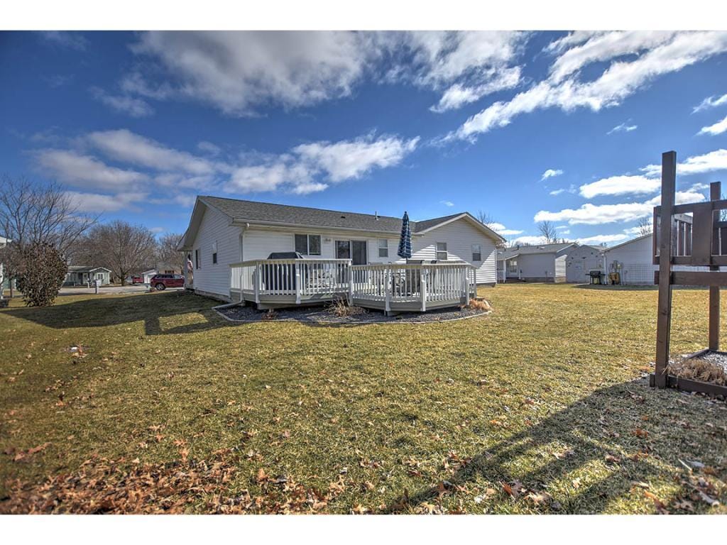 Sold 603 E Robert Street, Moweaqua, IL 62550 3 Beds / 2 Full Baths