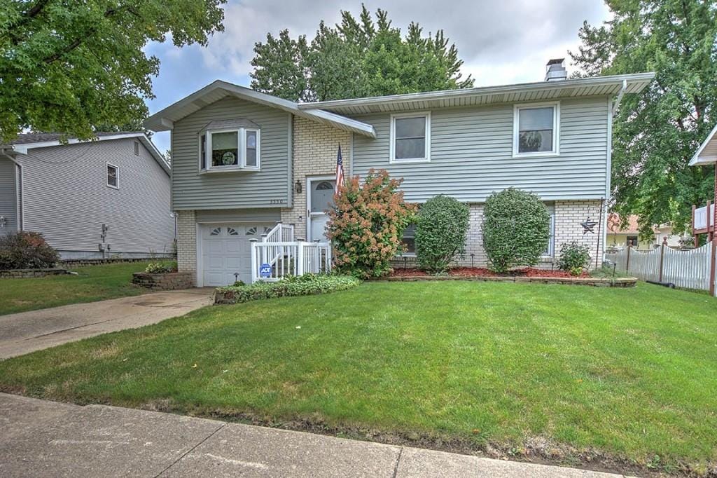 3550 Meadowlark Drive, Decatur, IL 62526