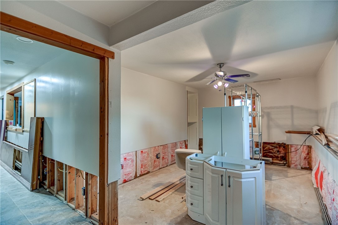 Sold 5570 Union School Road, Decatur, IL 62522 4 Beds / 3 Full Baths