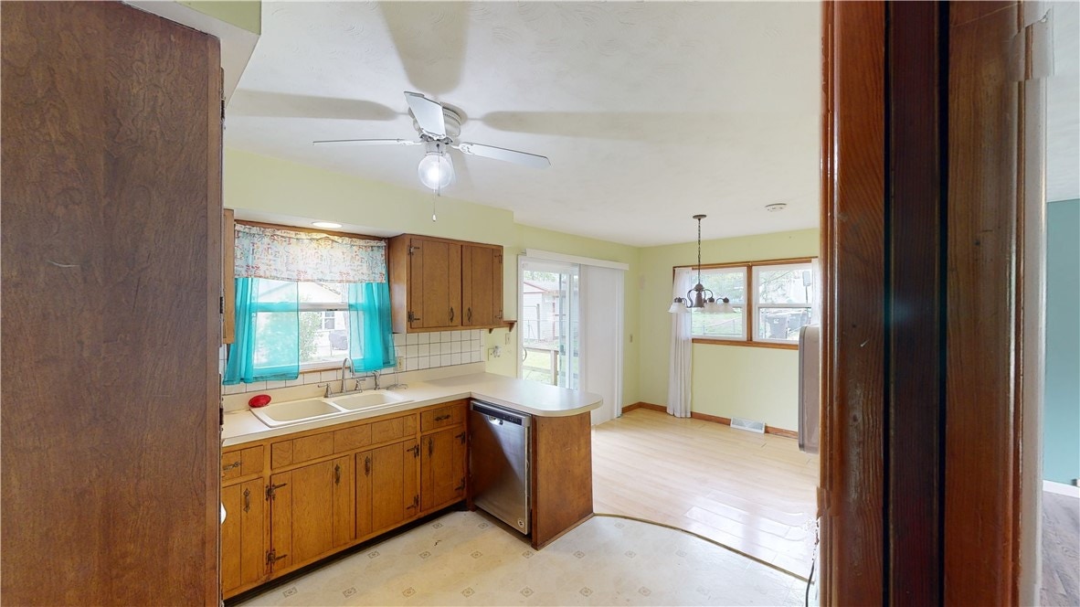 945 Crestview Court, Mt. Zion, IL 62549