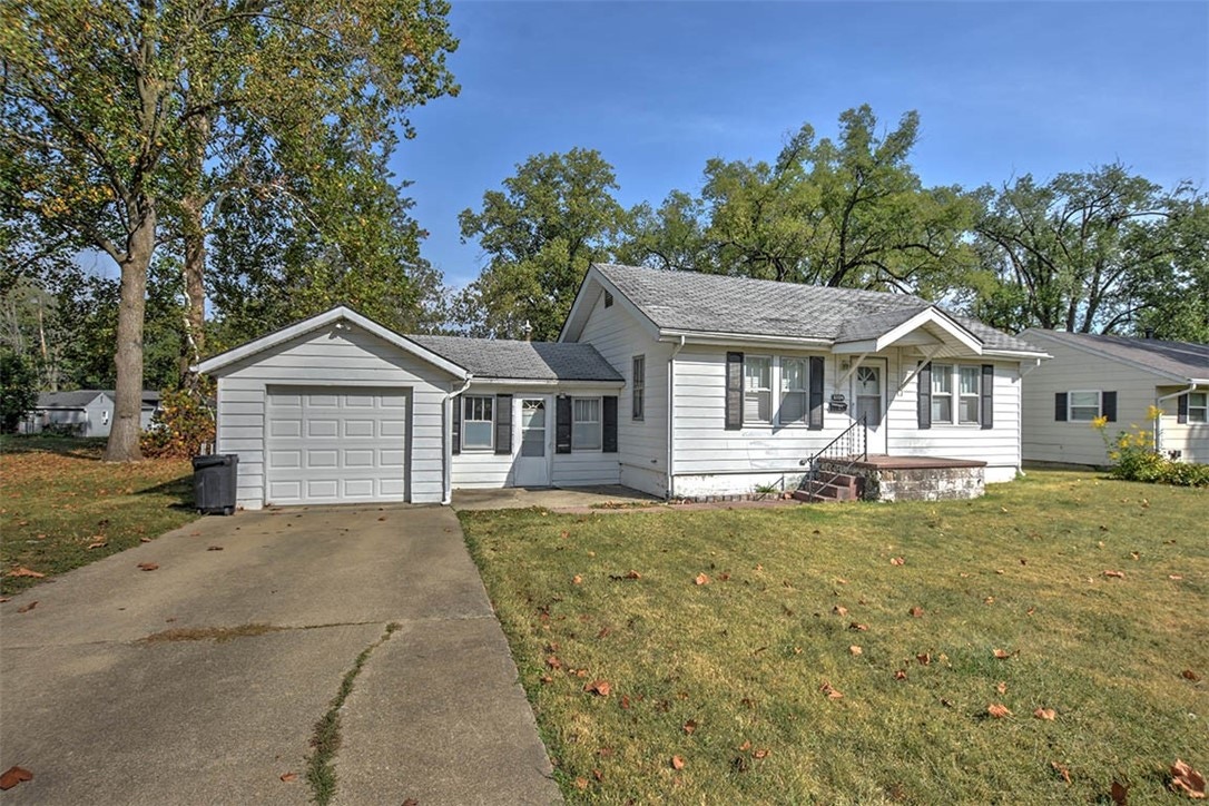 3324 Fulton Avenue, Decatur, IL 62521