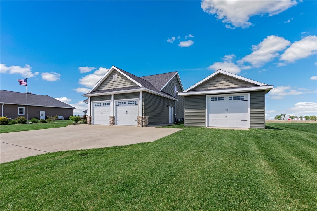 208 Hawthorn Avenue, Dieterich, IL 62424