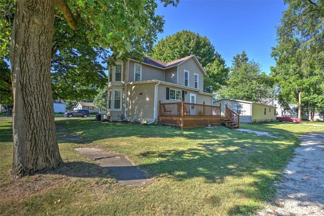 Sold 202 W Durfee Street, Cerro Gordo, IL 61818 4 Beds / 2 Full