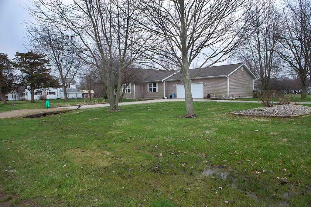 309 Madison Street, Shumway, IL 62461