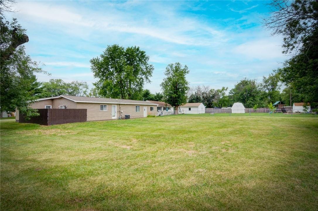 2242 Wilcox Lane, Decatur, IL 62526