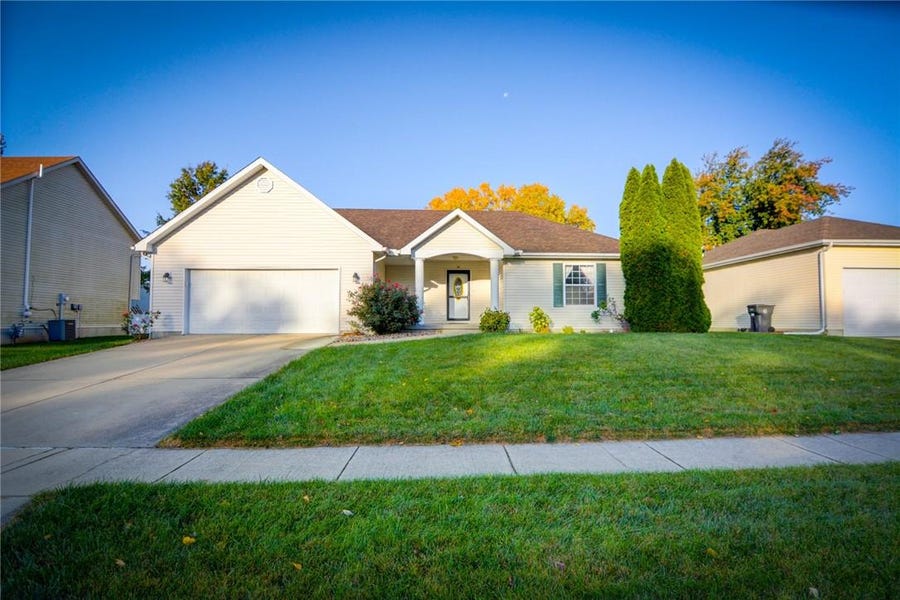 Tonya Feller, Real Estate Agent with Vieweg Real Estate