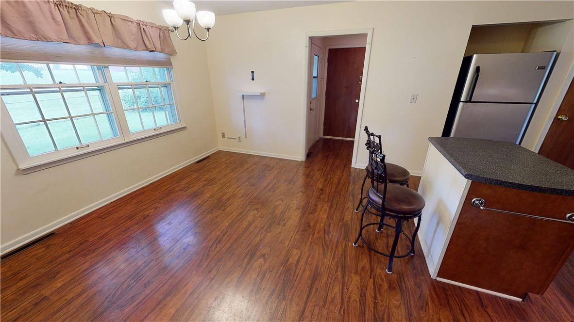 Sold 2904 Townway Road, Danville, IL 61832 3 Beds / 2 Full Baths 98,000